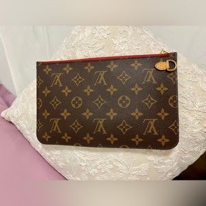 Authentic Louis Vuitton Neverfull MM Pouchette, cherry, like new, w/ strap